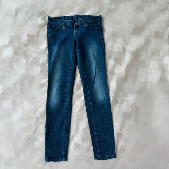 Armani Jeans - Size 2 - Elevate Your Denim Game ๐ - Picture 6 of 6
